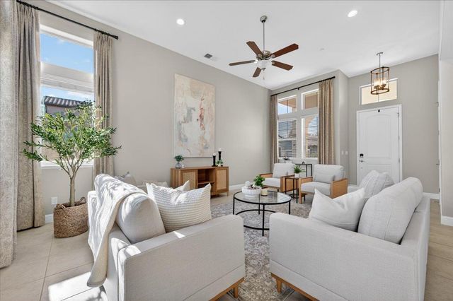 11664 Bella Verde Avenue, Fresno, CA 93730