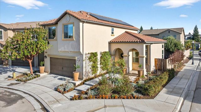 11664 Bella Verde Avenue, Fresno, CA 93730