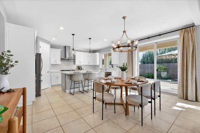 11664 Bella Verde Avenue, Fresno, CA 93730