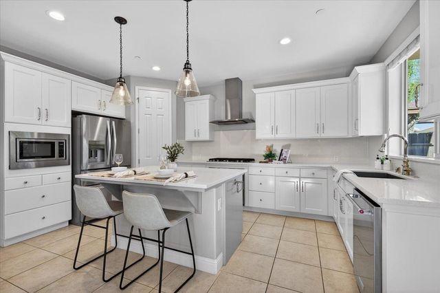 11664 Bella Verde Avenue, Fresno, CA 93730