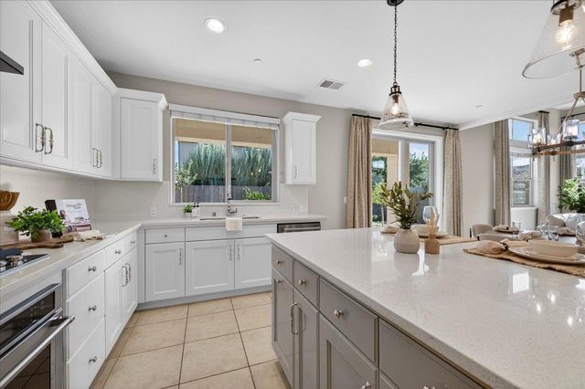 11664 Bella Verde Avenue, Fresno, CA 93730