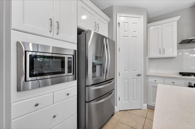 11664 Bella Verde Avenue, Fresno, CA 93730