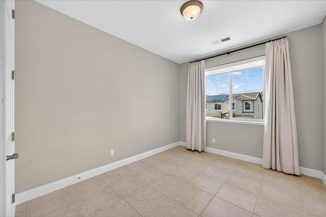 11664 Bella Verde Avenue, Fresno, CA 93730