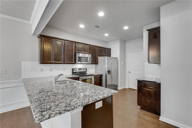 1024 Haley Woods Lane, Lawrenceville, GA 30043