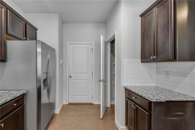 1024 Haley Woods Lane, Lawrenceville, GA 30043