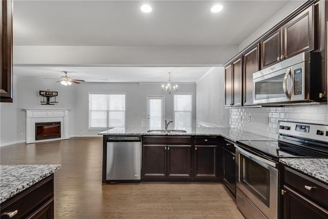 1024 Haley Woods Lane, Lawrenceville, GA 30043