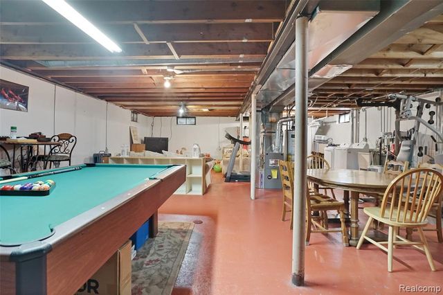 34748 Glen Street, Westland, MI 48186