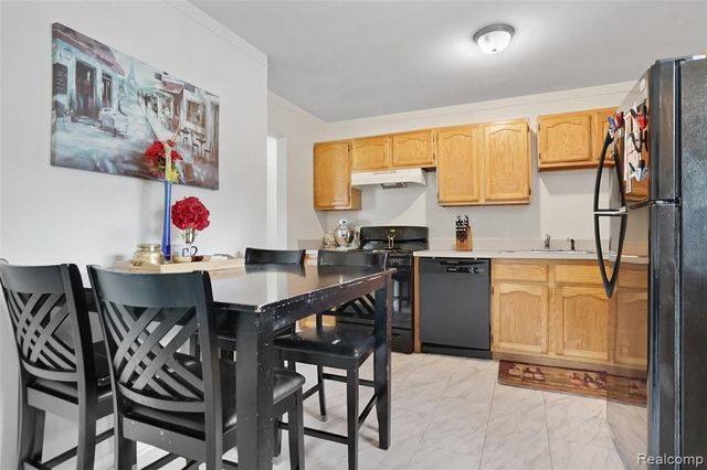 34748 Glen Street, Westland, MI 48186