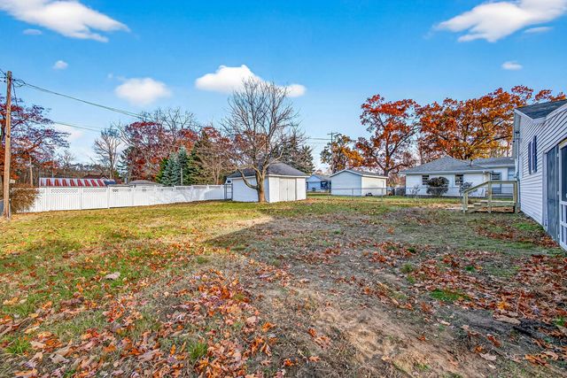 7823 Old Channel Trail, Montague City, MI 49437