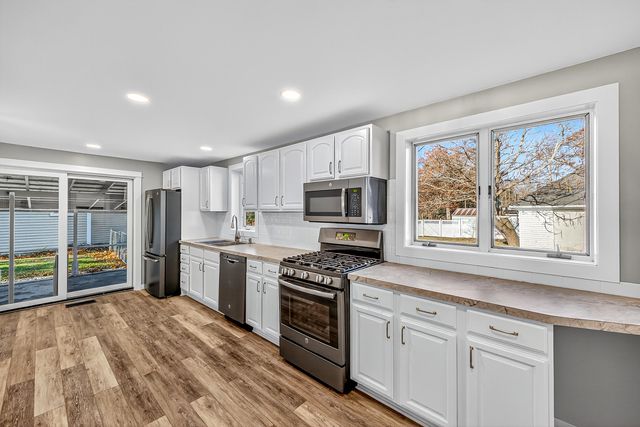 7823 Old Channel Trail, Montague City, MI 49437