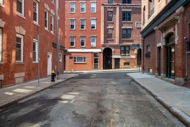 38A Charter Street 7, Boston, MA 02113
