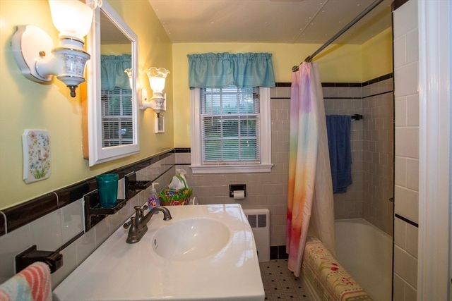 72 Eustis Ave, Wakefield, MA 01880
