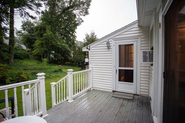 72 Eustis Ave, Wakefield, MA 01880
