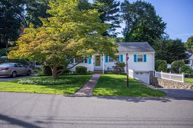 72 Eustis Ave, Wakefield, MA 01880