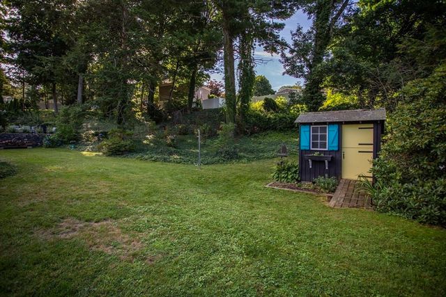 72 Eustis Ave, Wakefield, MA 01880