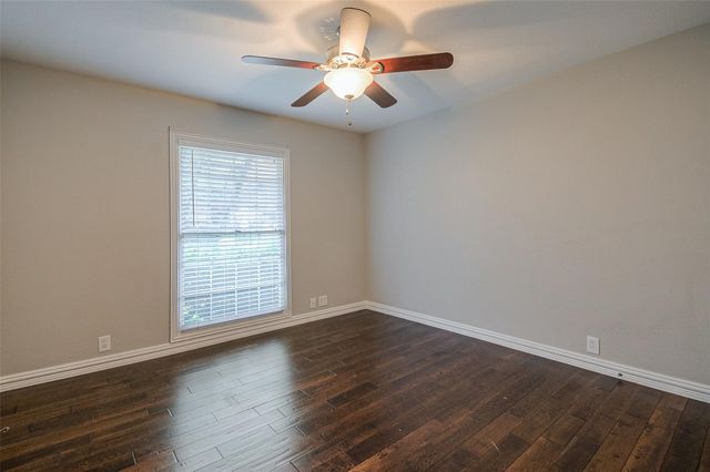 7830 Meadow Park Drive 109, Dallas, TX 75230