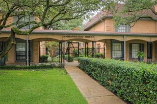 7830 Meadow Park Drive 109, Dallas, TX 75230