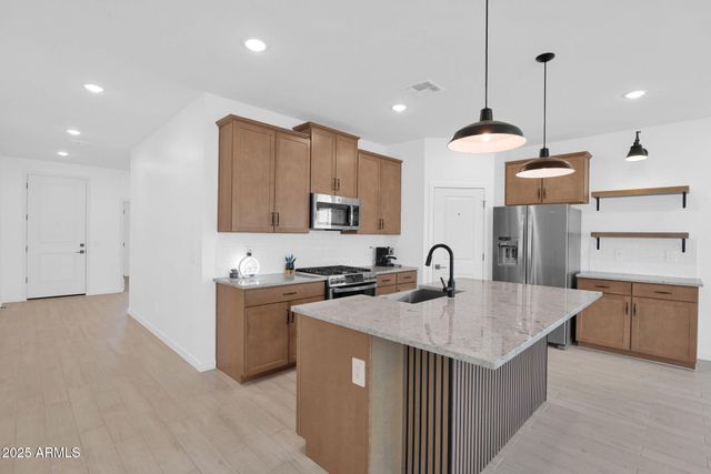 7927 N 86TH Lane, Glendale, AZ 85305