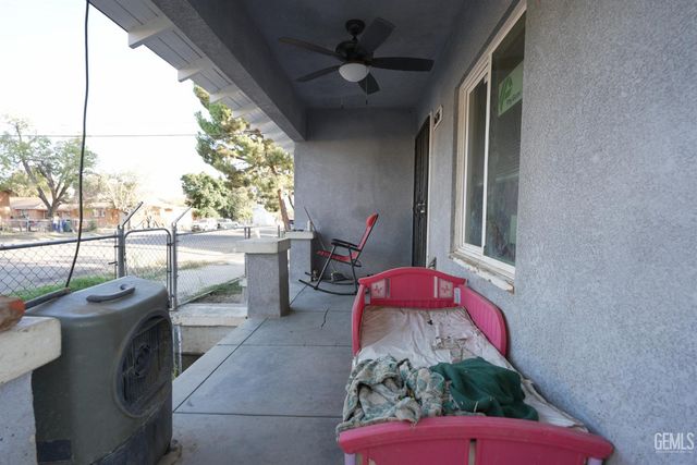 531 Flower Street, Bakersfield, CA 93305