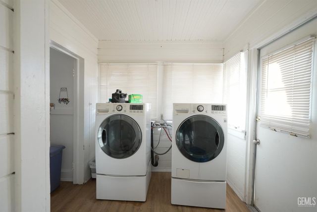 531 Flower Street, Bakersfield, CA 93305