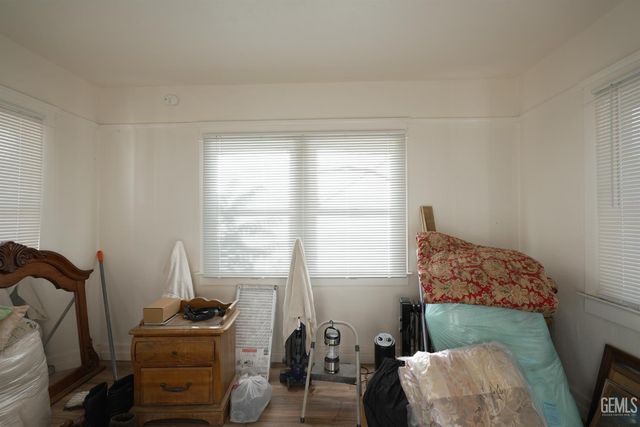 531 Flower Street, Bakersfield, CA 93305