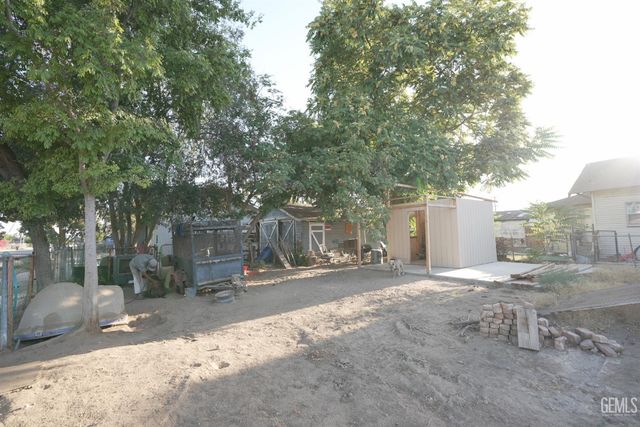 531 Flower Street, Bakersfield, CA 93305