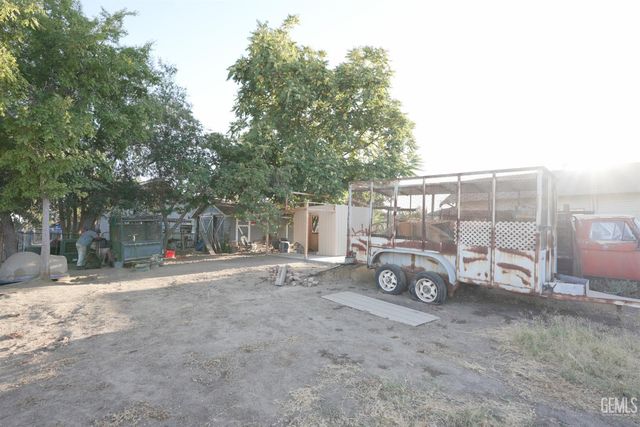 531 Flower Street, Bakersfield, CA 93305