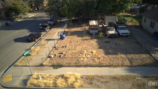 531 Flower Street, Bakersfield, CA 93305