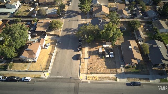 531 Flower Street, Bakersfield, CA 93305