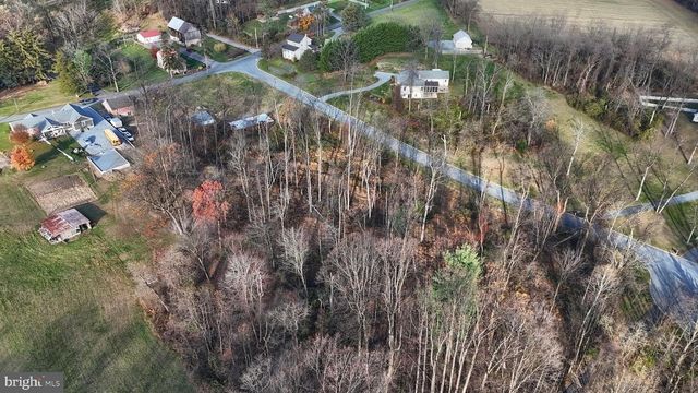 433 SHEEP HILL RD, Newmanstown, PA 17073