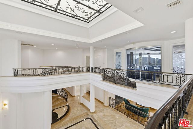 24366 La Masina Court, Calabasas, CA 91302