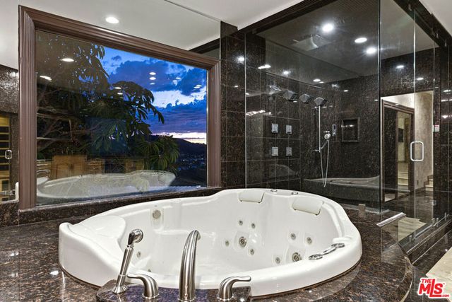 24366 La Masina Court, Calabasas, CA 91302