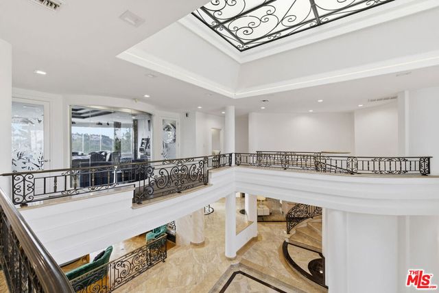 24366 La Masina Court, Calabasas, CA 91302