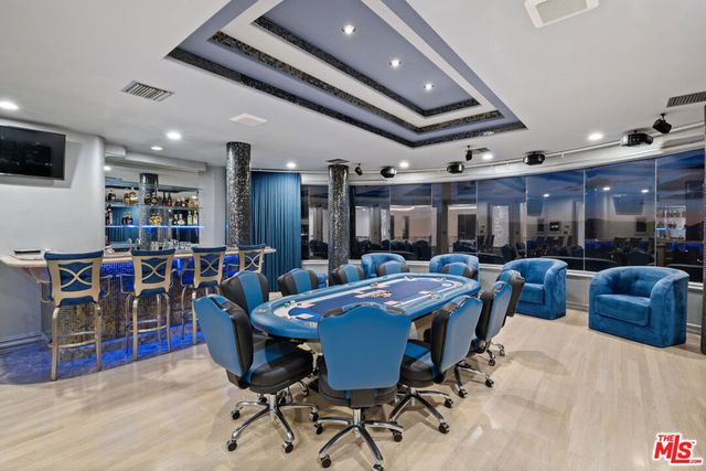 24366 La Masina Court, Calabasas, CA 91302