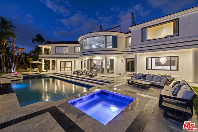 24366 La Masina Court, Calabasas, CA 91302