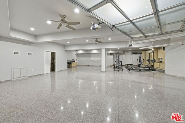 24366 La Masina Court, Calabasas, CA 91302