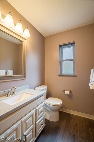 320 Justo Lane, Seven Hills, OH 44131