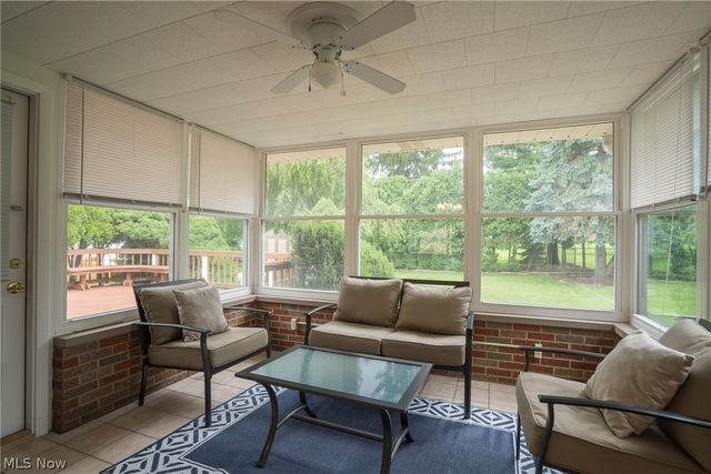 320 Justo Lane, Seven Hills, OH 44131