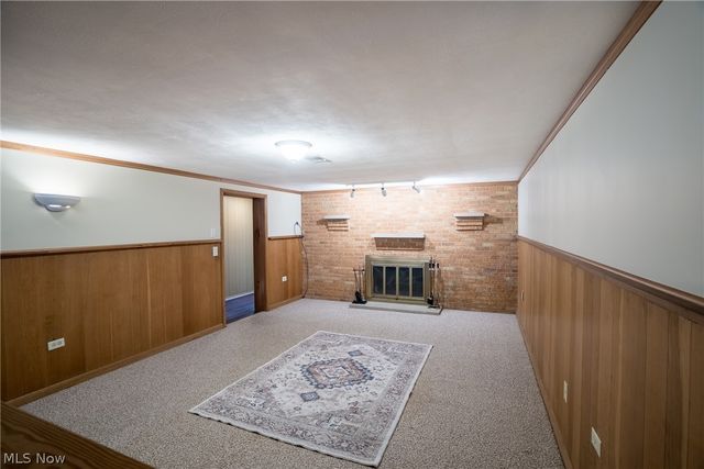 320 Justo Lane, Seven Hills, OH 44131