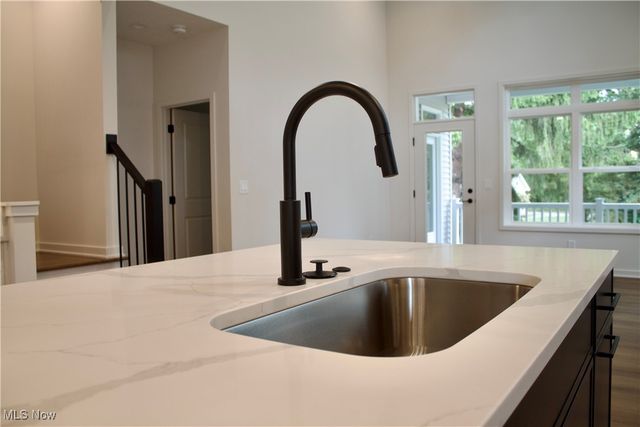 103 Town Centre Drive, Broadview Heights, OH 44147