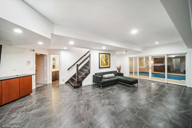 14567 S 82nd Avenue, Orland Park, IL 60462