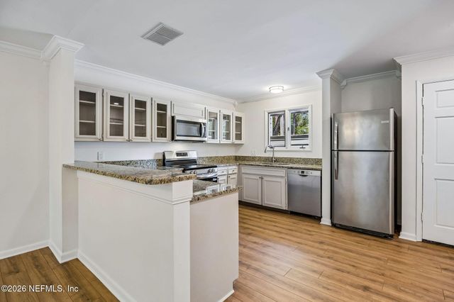 19 PLAYERS CLUB VILLAS Road, Ponte Vedra Beach, FL 32082