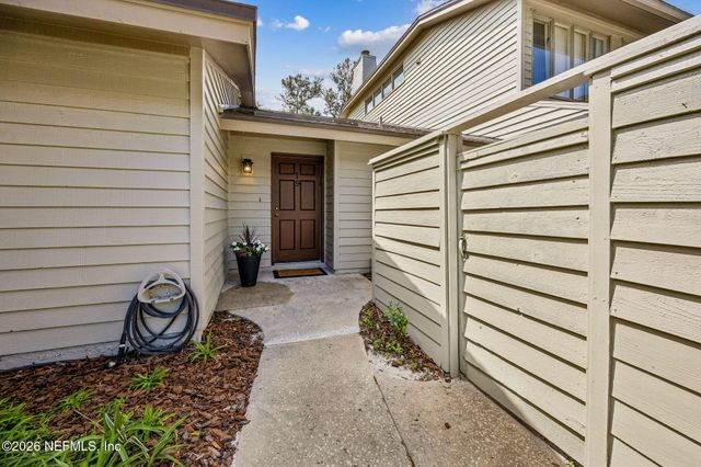 19 PLAYERS CLUB VILLAS Road, Ponte Vedra Beach, FL 32082