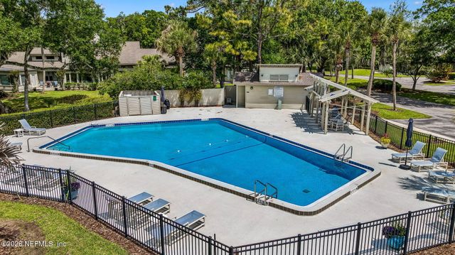 19 PLAYERS CLUB VILLAS Road, Ponte Vedra Beach, FL 32082