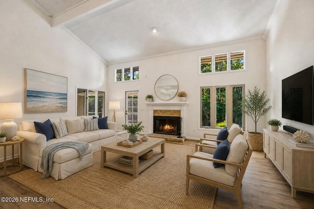 19 PLAYERS CLUB VILLAS Road, Ponte Vedra Beach, FL 32082