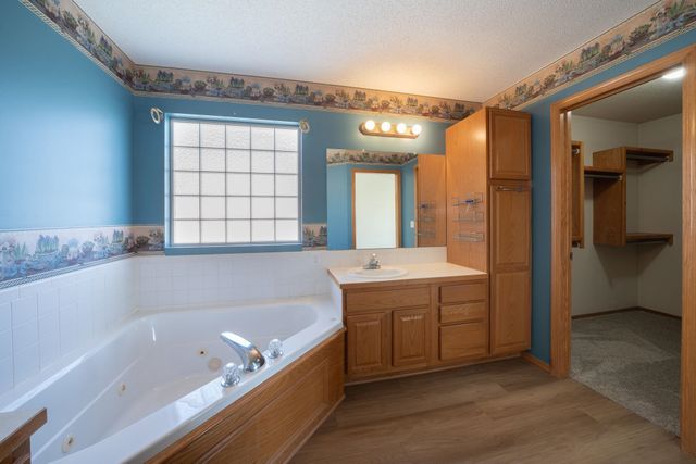 11622 W Dora Ct., Wichita, KS 67209