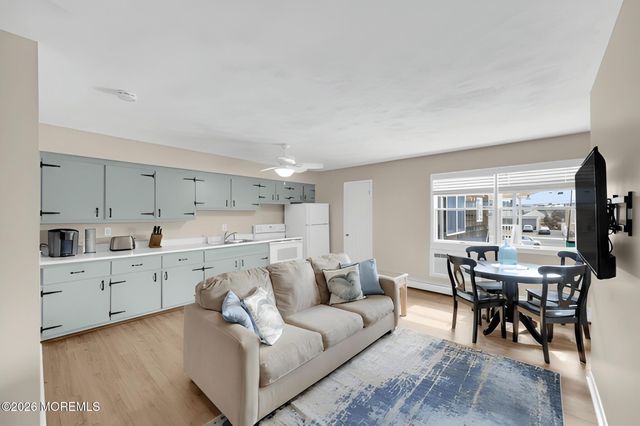 905 SW Central Avenue C, Seaside Park, NJ 08752