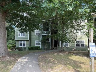 950 Stewarts Creek Drive 5, Fayetteville, NC 28314