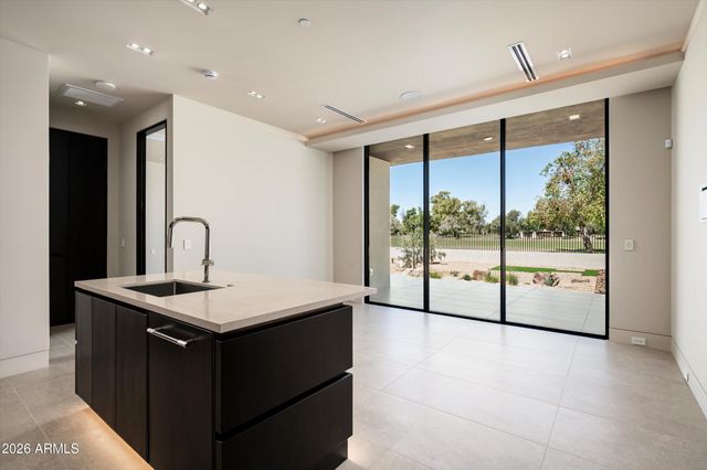 11608 N Blackheath Road, Scottsdale, AZ 85254