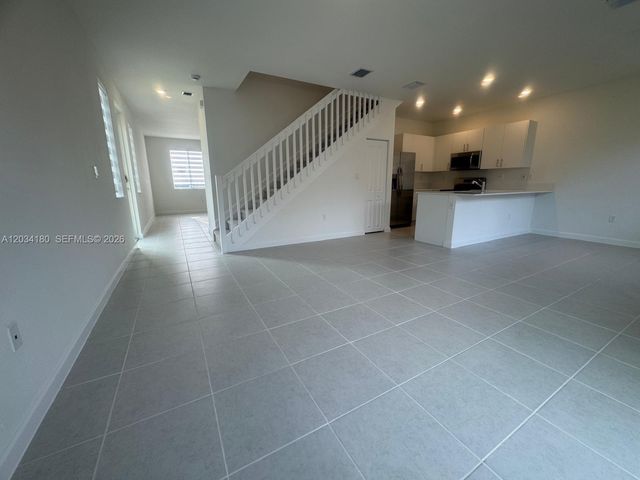 705 SE 13th St Circle 705, Homestead, FL 33034
